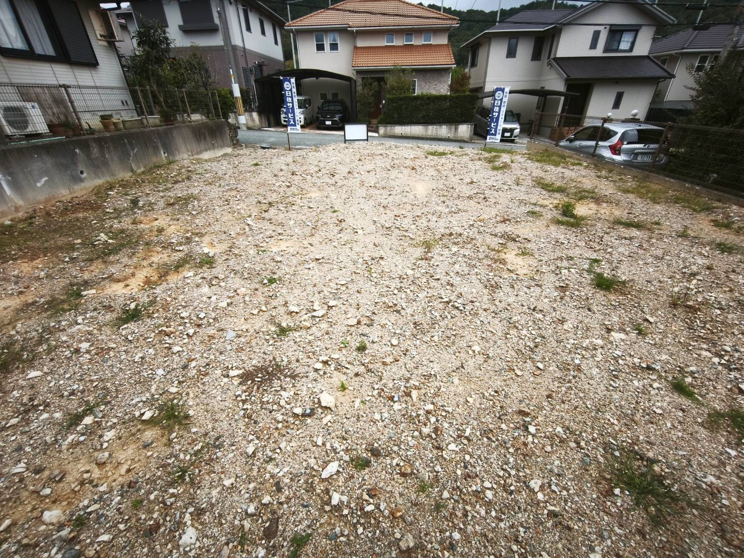 川西市南野坂１丁目　売土地の外観|前面道路も広いので風通しも良いです