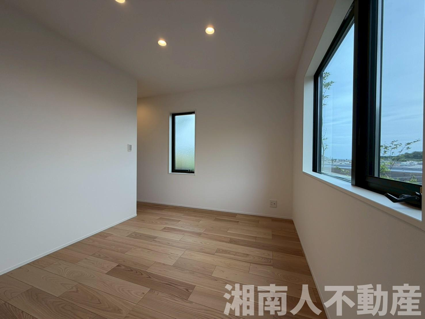 鎌倉市腰越５丁目２８０－２４新築戸建ての洋室