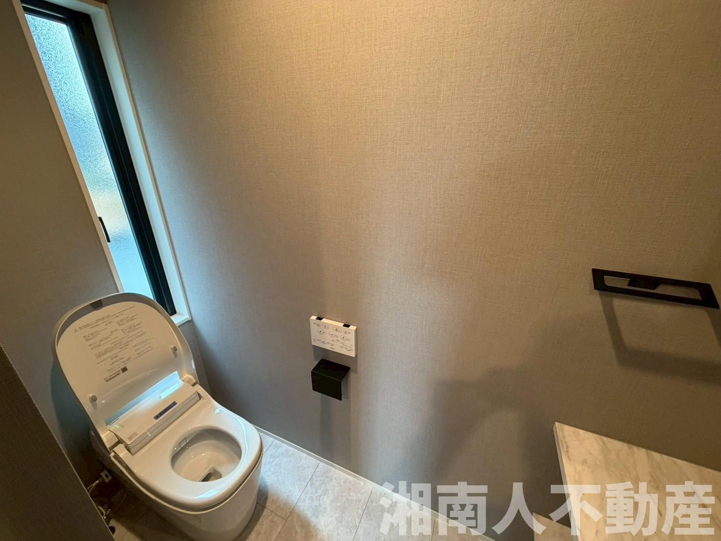鎌倉市腰越５丁目２８０－２４新築戸建てのトイレ