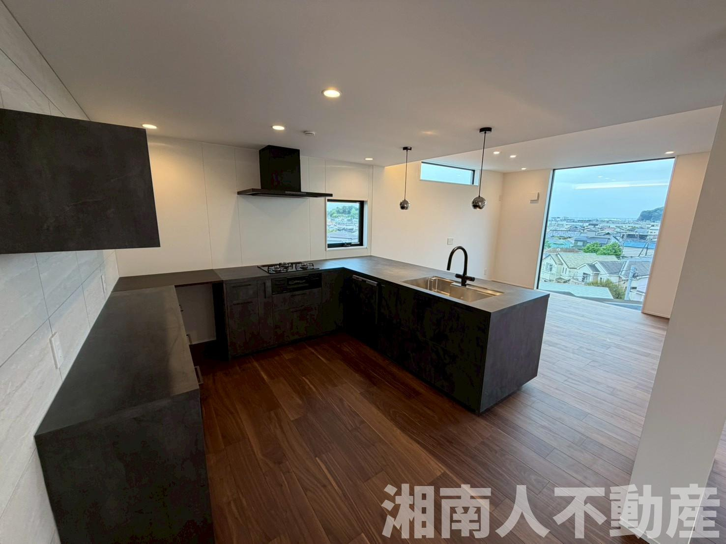 鎌倉市腰越５丁目２８０－２４新築戸建てのキッチン