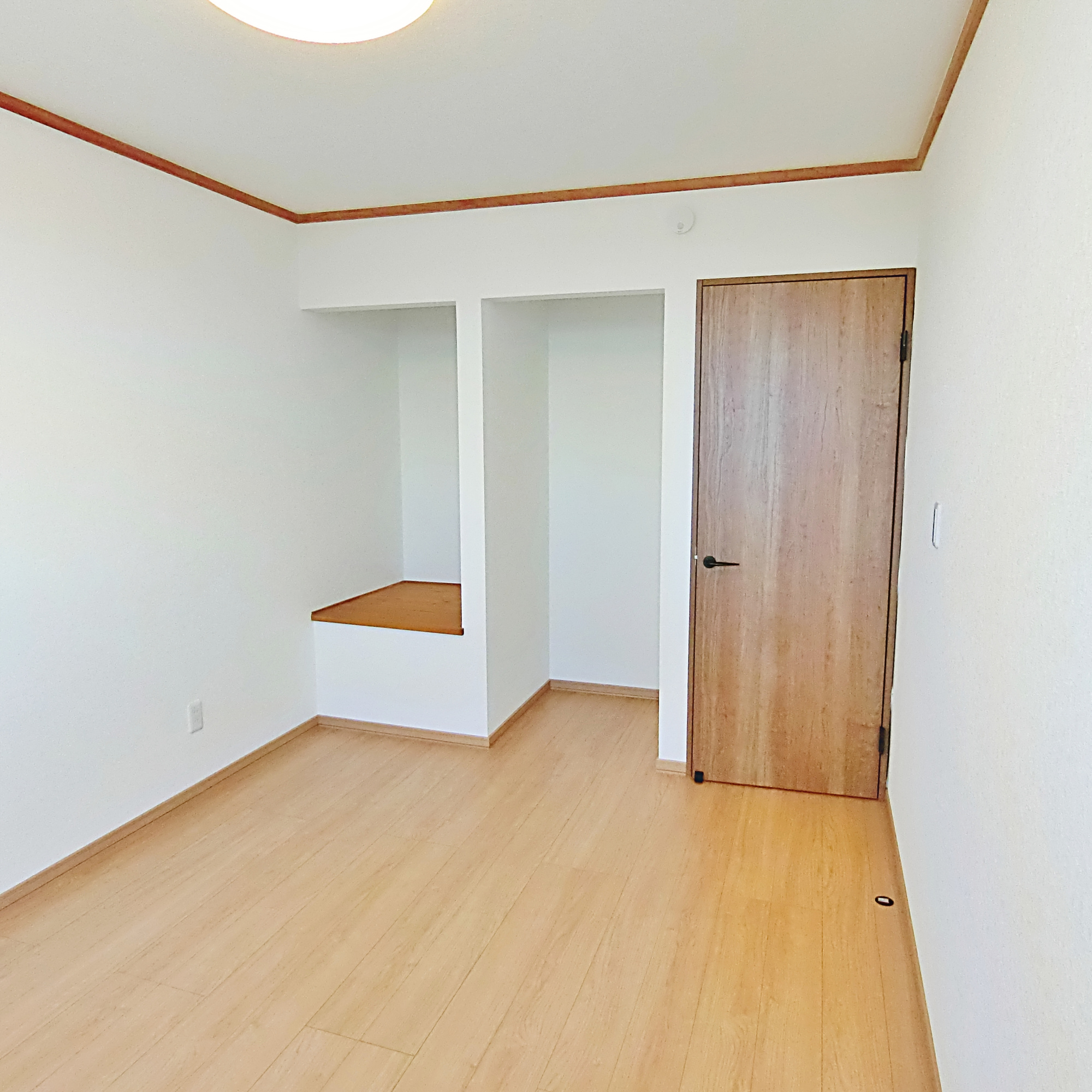 伊達市舟岡町45-51　中古住宅の洋室