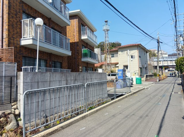 サンライズ甲東の外観