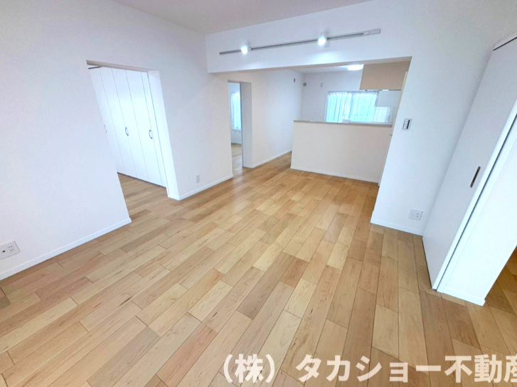 第二稲毛ハイツ　20号棟の居間・リビング|おしゃれな居間です