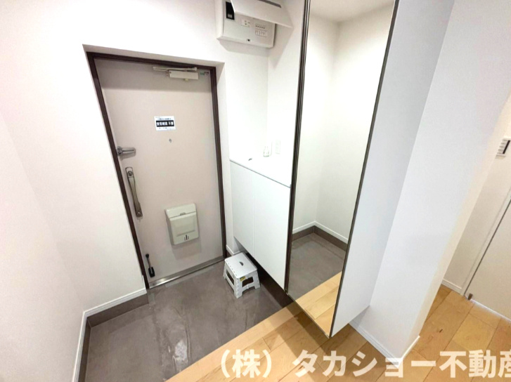第二稲毛ハイツ　20号棟の玄関|明るい玄関です