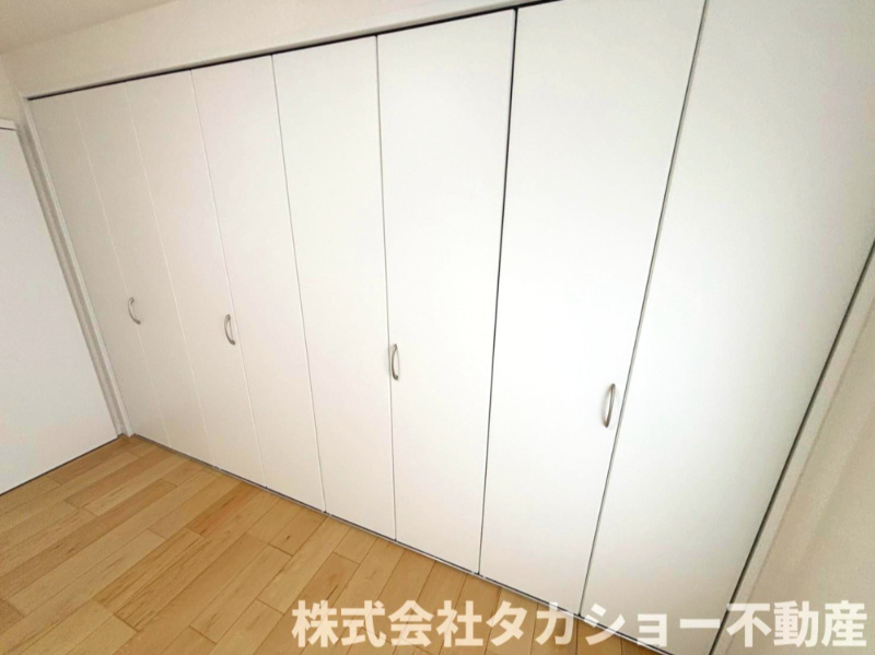 高洲二丁目住宅7番　11号棟の収納|専用の収納スペースです