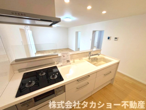 高洲二丁目住宅7番　11号棟のキッチン|キッチンでお料理をお楽しみください