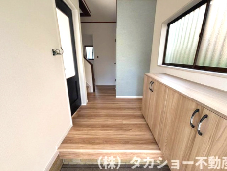 君津市外箕輪1丁目　中古戸建の玄関|玄関です