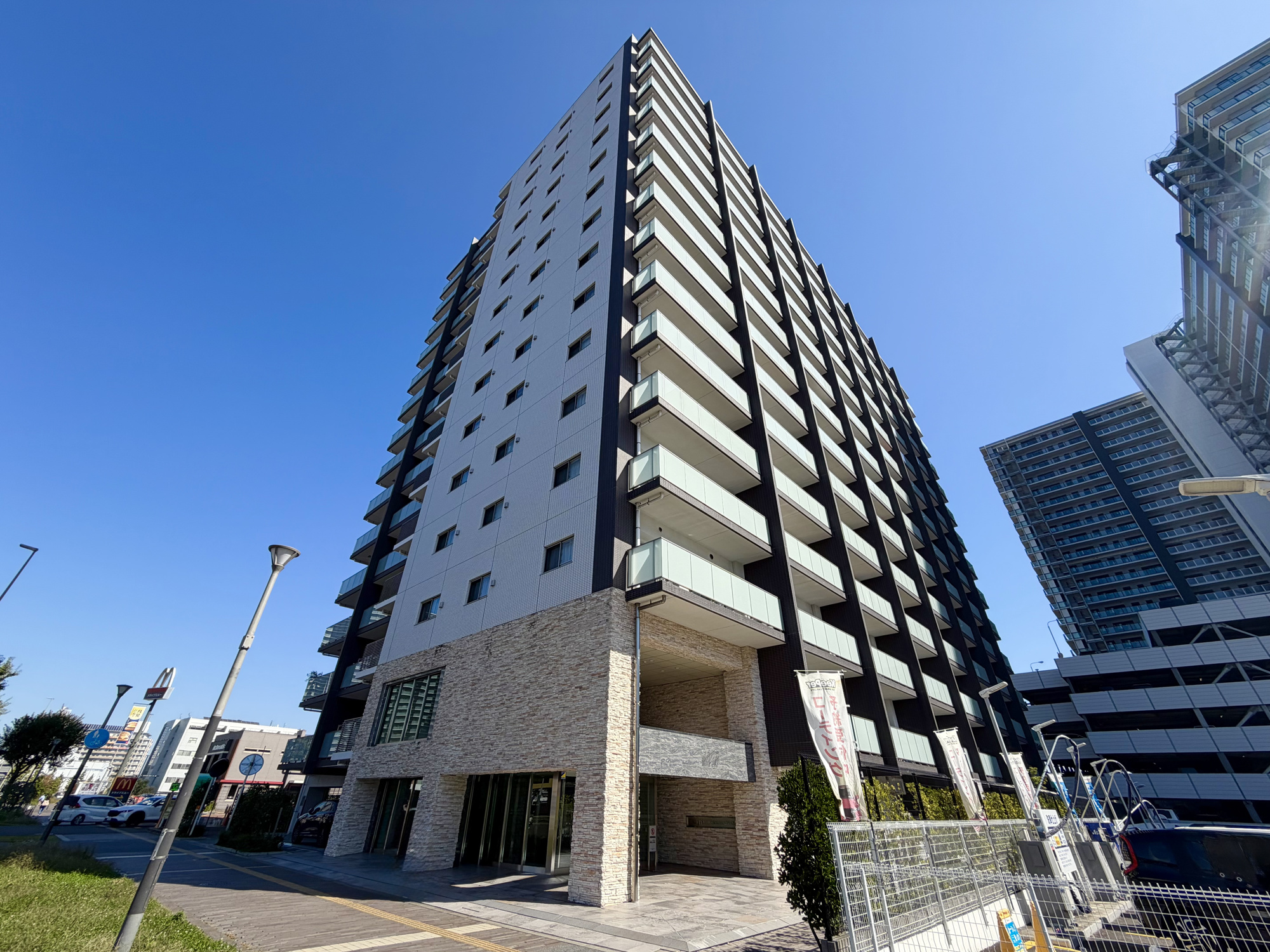 プレシスあすと長町エクレールの外観|徒歩10分圏内に生活利便施設揃っている立地
