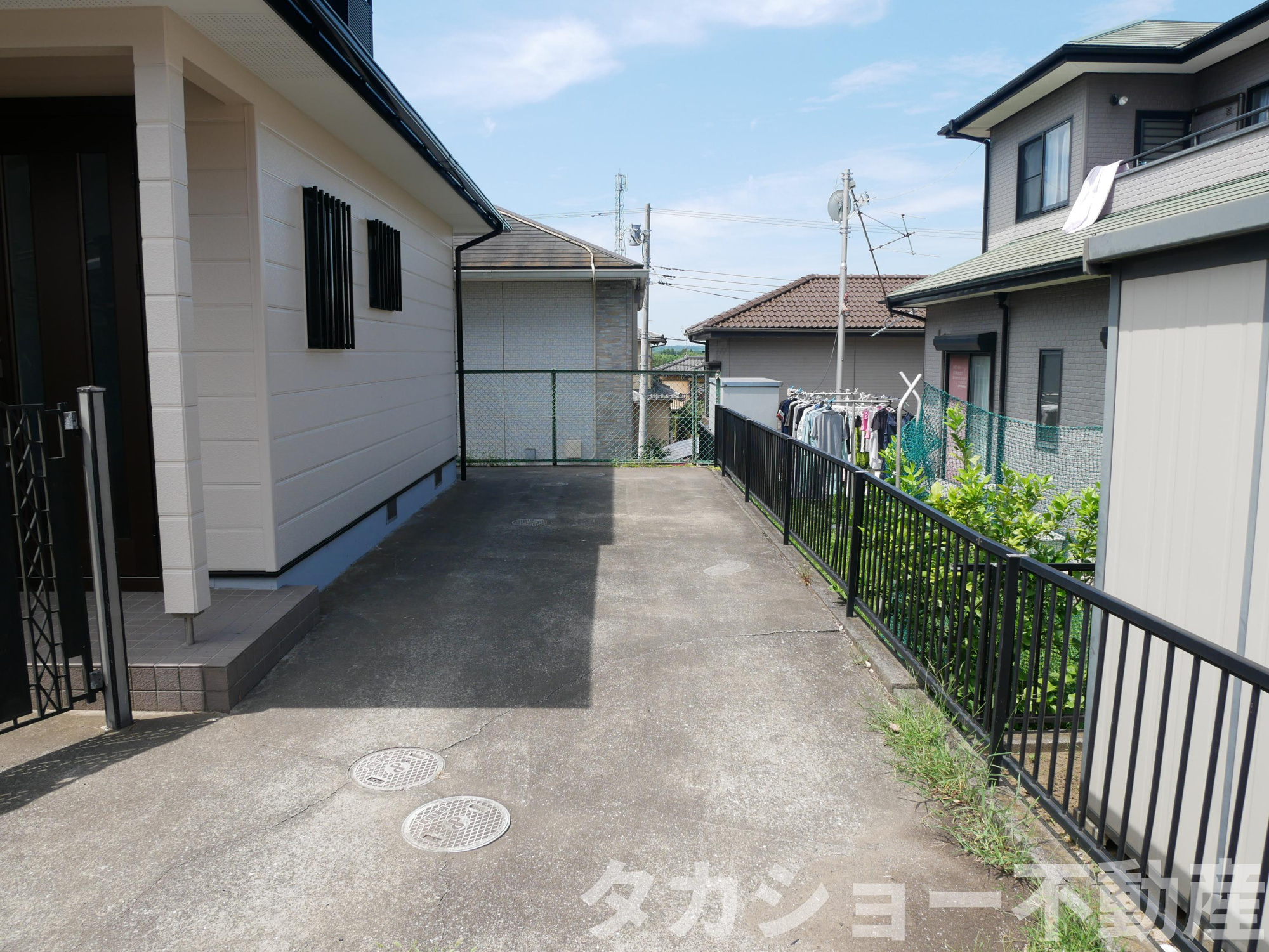 市原市西広6丁目　中古戸建の駐車場|駐車場があるので、車を買う予定の方も安心です