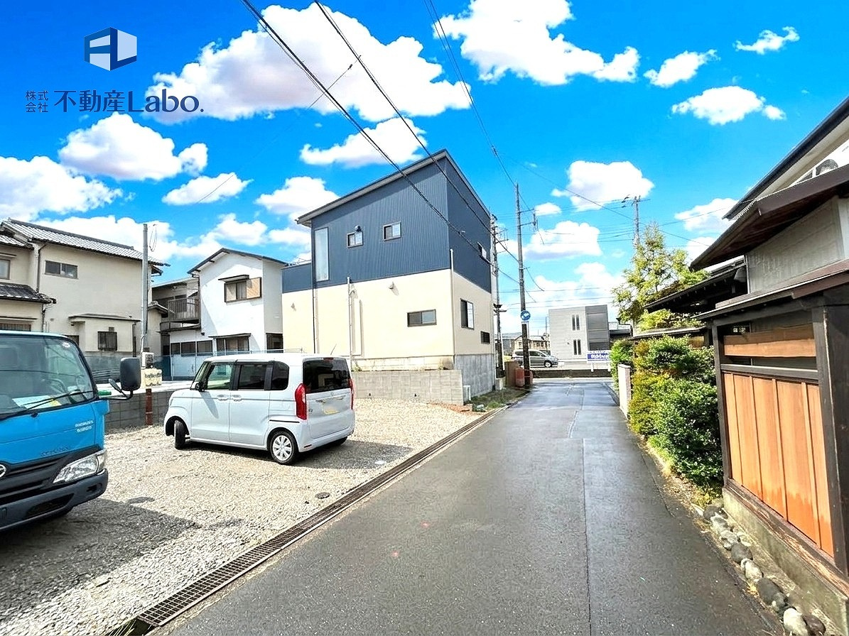沼津市　大岡4期　全2棟の前面道路含む現地写真|新しい暮らしの舞台となる住まいを建築中♪
是非現地で周辺環境もご確認ください♪