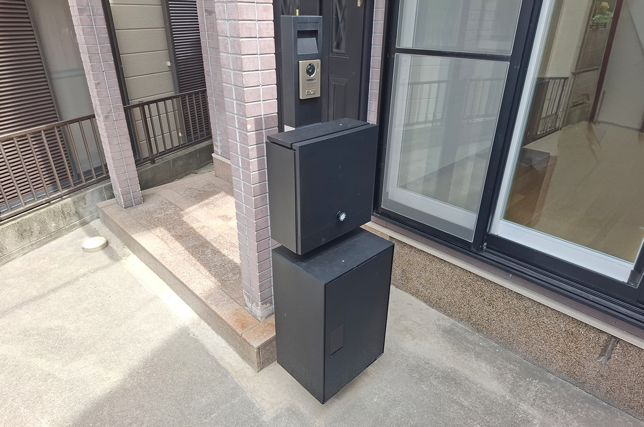 岸和田市極楽寺町1丁目の設備|宅配ボックス