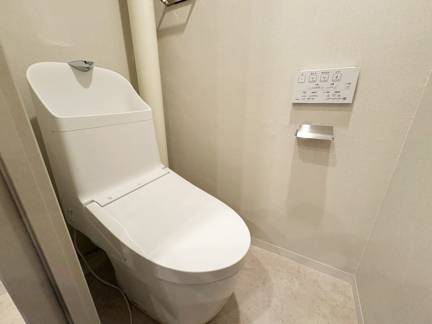 クローバーハイツ高槻総持寺のトイレ|シンプルで使いやすいトイレです