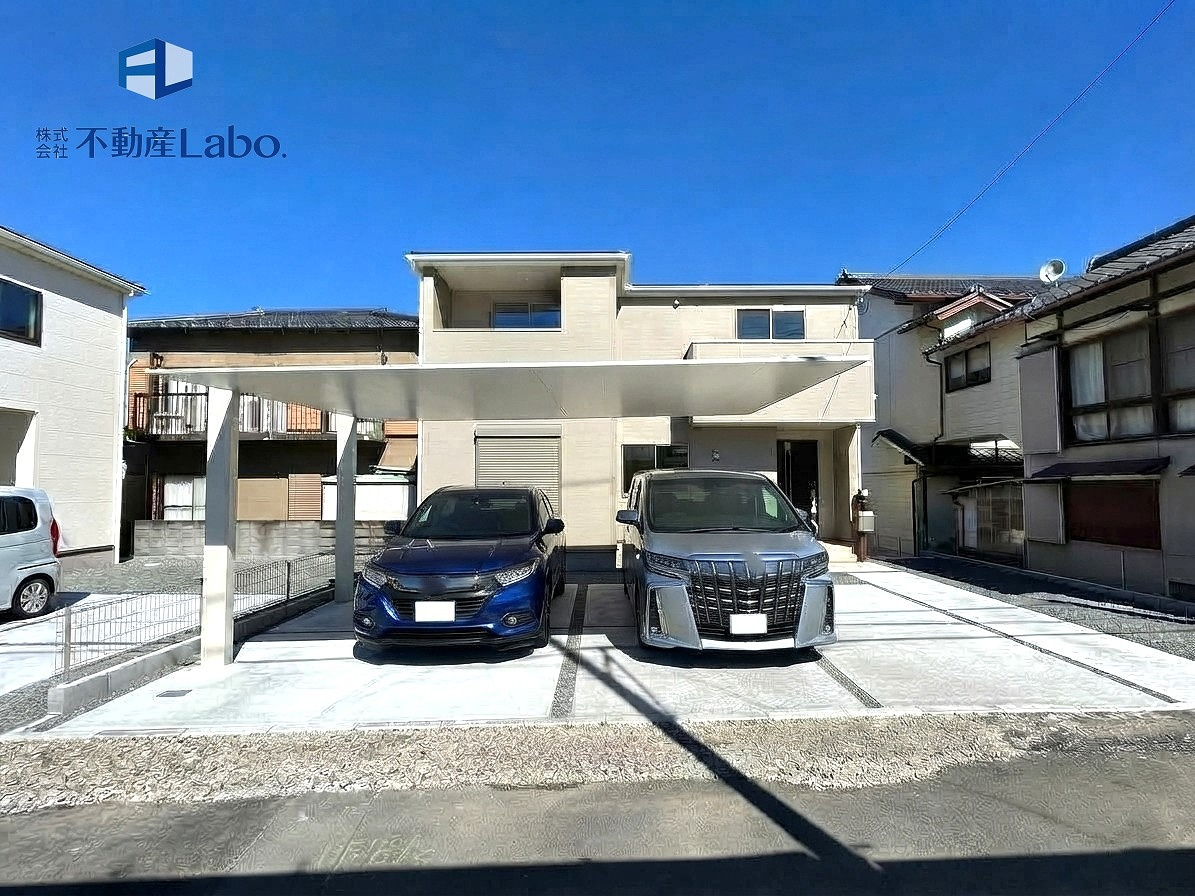 リーブルガーデン　富士市宮島5期　全2棟のその他|●外構CG● 外観写真のカーポート、車はCGでイメージとなります。別途、追加工事でカーポートの設置も可能です♪