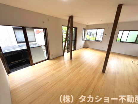 市原市松ヶ島一丁目　中古戸建の居間・リビング