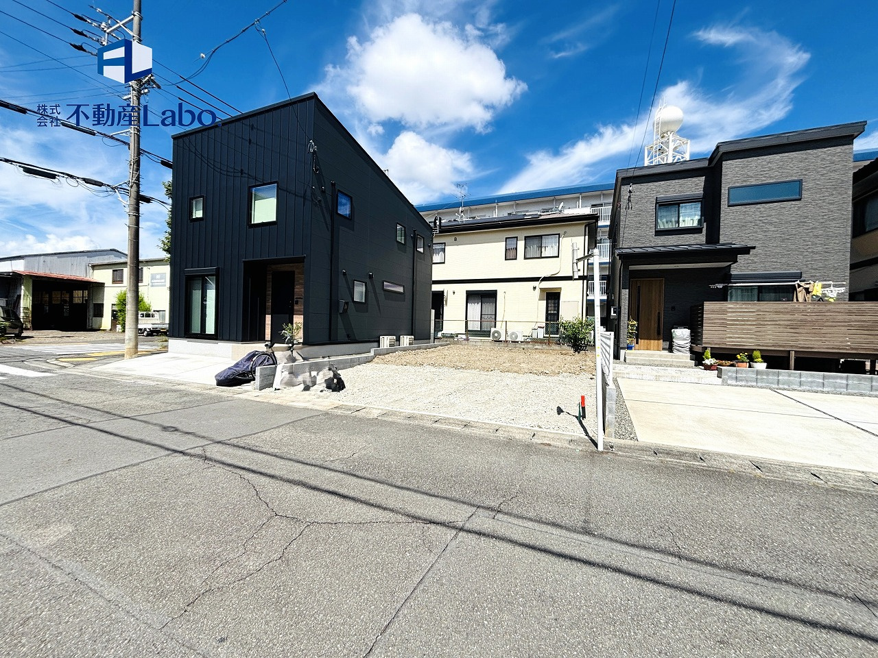 リーブルガーデン　駿河区高松2丁目　全1棟の前面道路含む現地写真|建築中となりますので、同仕様の建物をご案内いたします！