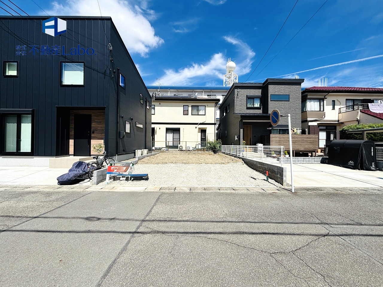リーブルガーデン　駿河区高松2丁目　全1棟の前面道路含む現地写真|建物面積：80.55㎡（24.36坪）