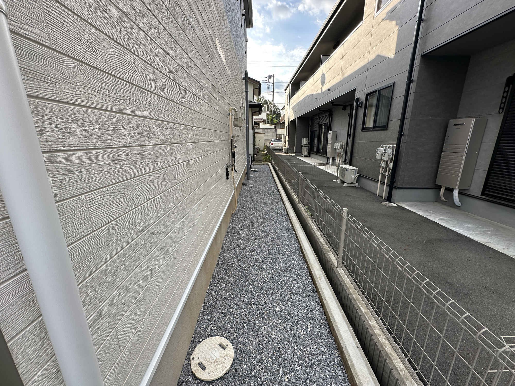 下都賀郡壬生町緑町２丁目の新築一戸建の庭|砂利敷きされたお庭はお手入れ不要で維持が楽々♪
