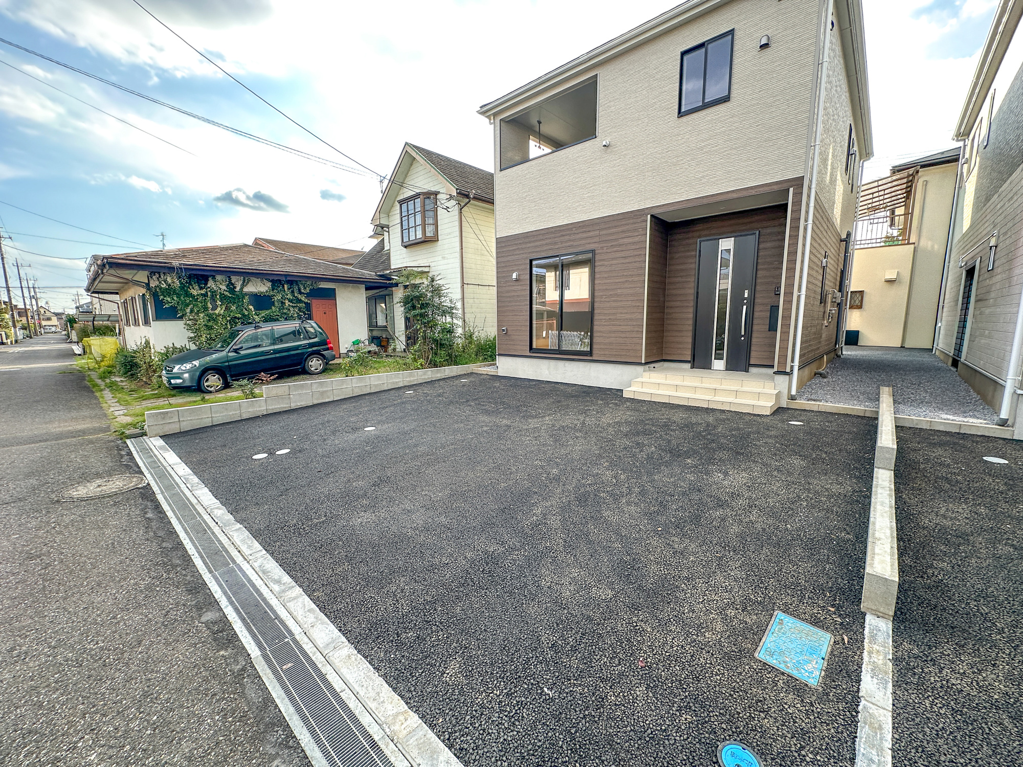 下都賀郡壬生町緑町２丁目の新築一戸建の庭|コンクリート施工で除草の手間をはぶけます♪