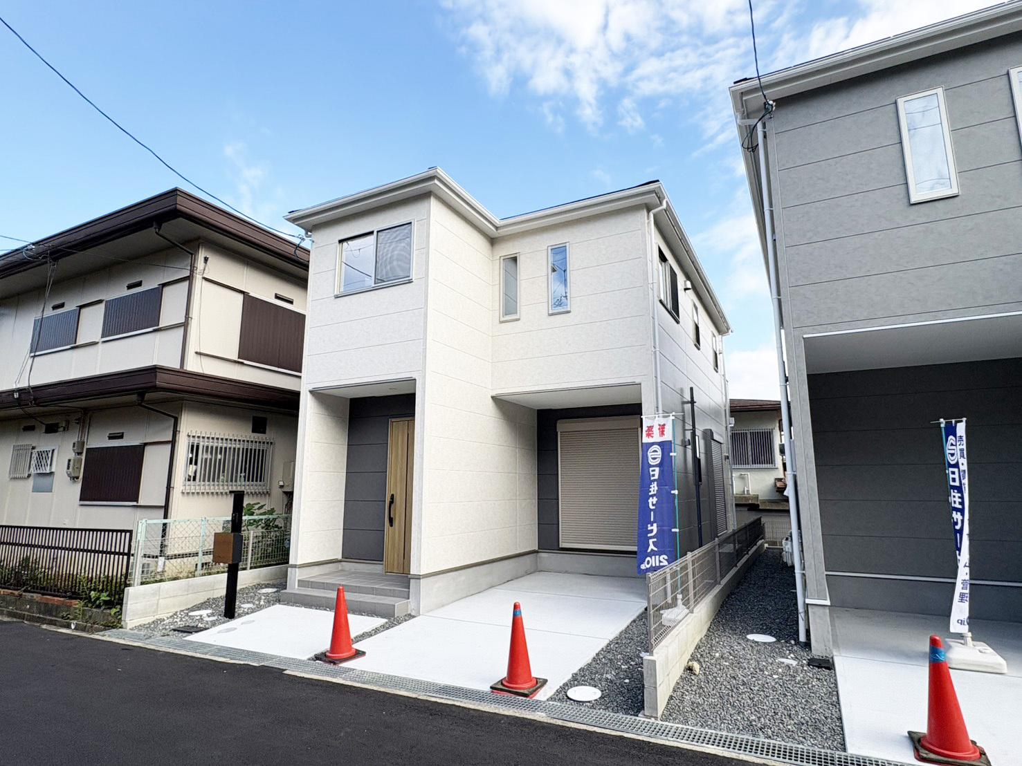 高槻市大和１丁目新築一戸建（2号地）の外観|スタイリッシュな外観が印象的な物件です。