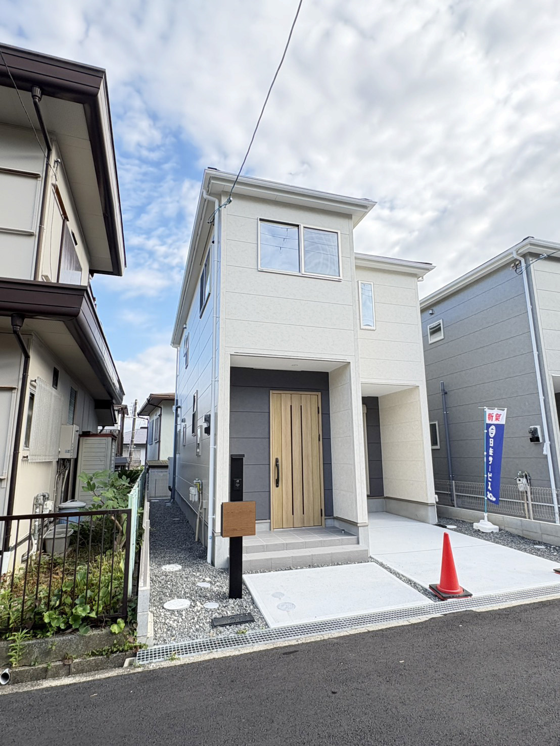 高槻市大和１丁目新築一戸建（2号地）の外観|おしゃれな外観です。
