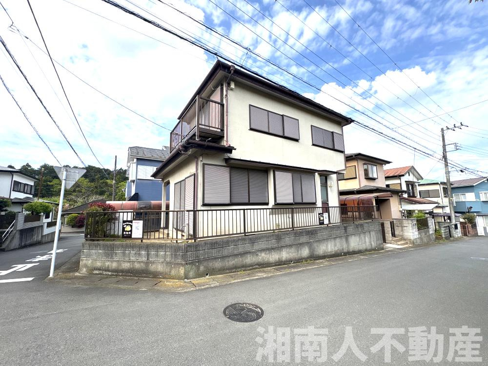 小田原市小竹　中古戸建の前面道路含む現地写真|前面道路含む現地写真です