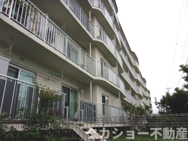西千葉サンハイツ　参号棟の外観