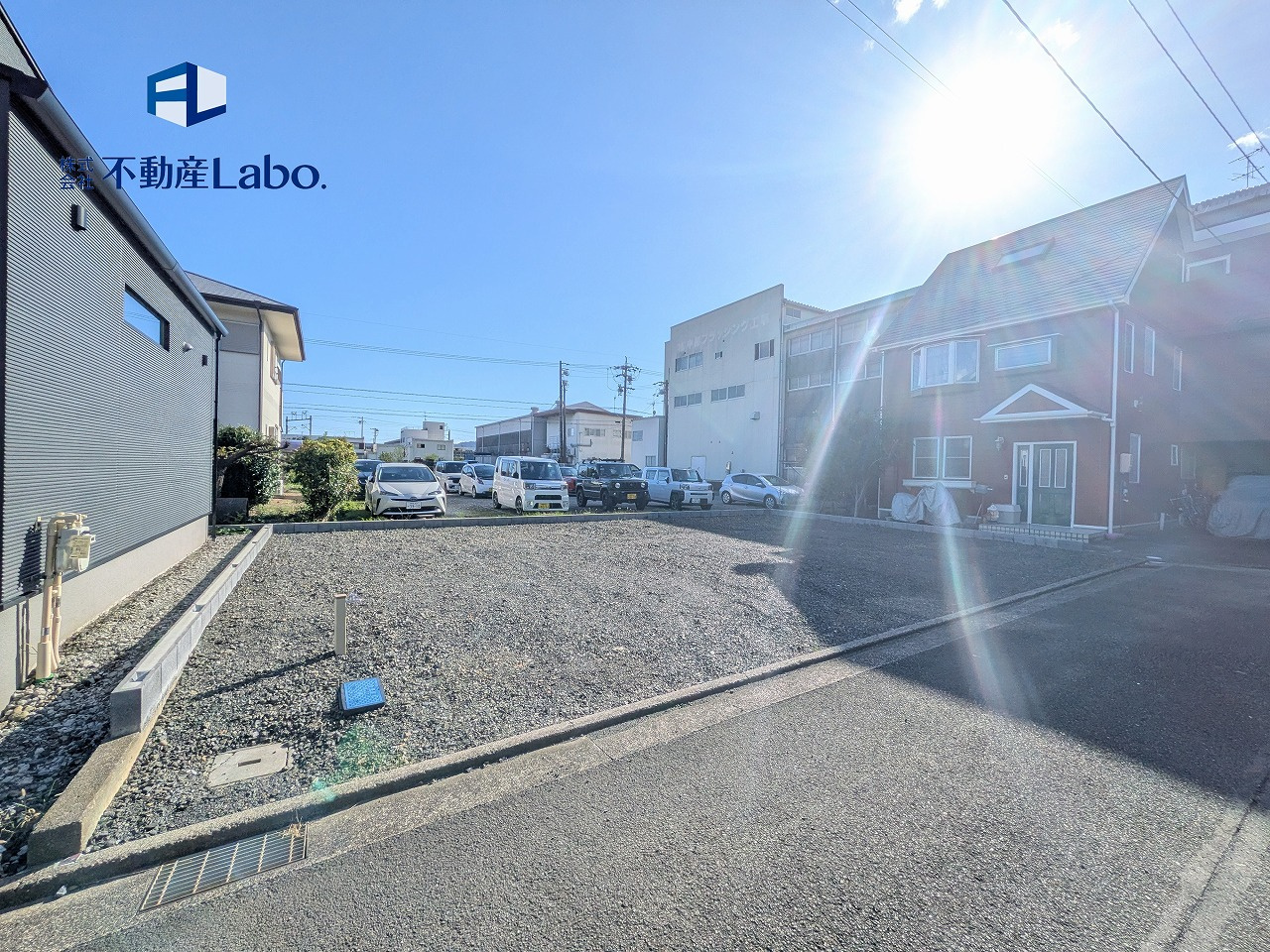 清水区北脇新田14期　全1棟の外観|●キッチン● 人気の対面式キッチン♪おご家族との会話やリビング全体の様子も見えて安心♪キッチン横幅は2.5ｍ以上あり調理スペースやシンクも広くお料理がしやすいキッチンとなっています♪