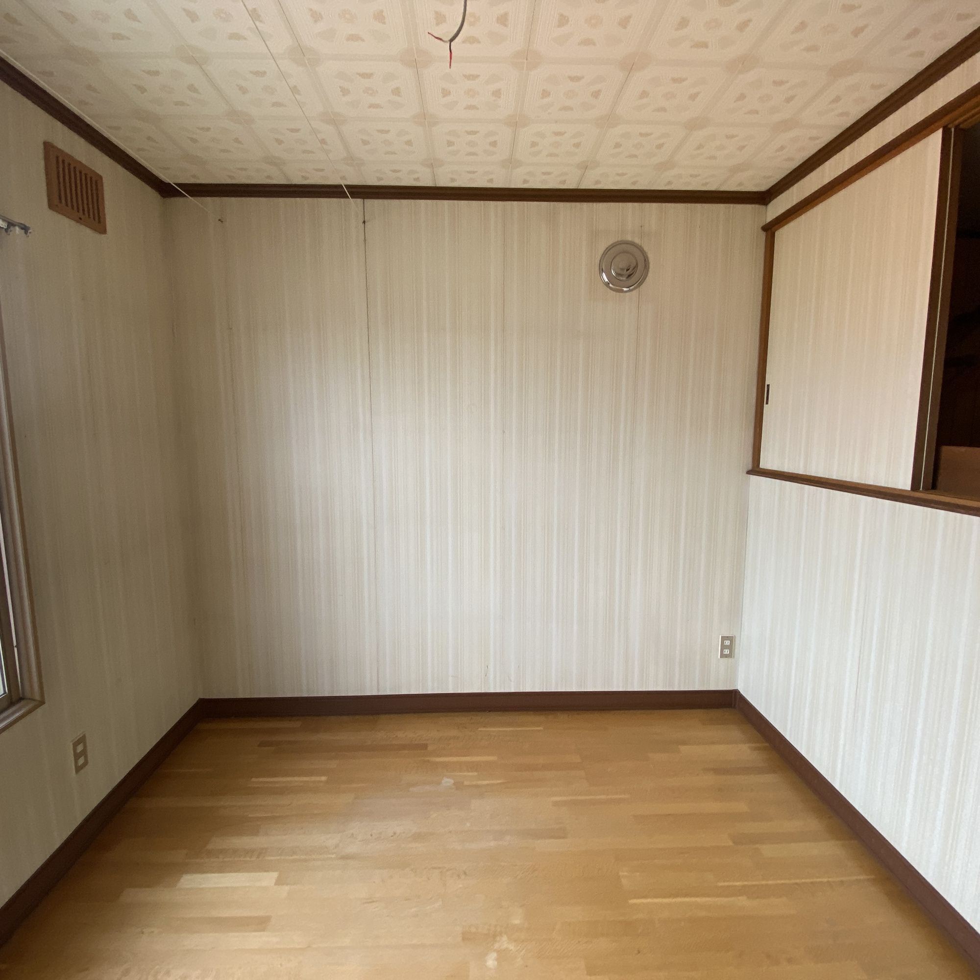 室蘭市高砂町1丁目24-3　中古住宅の洋室