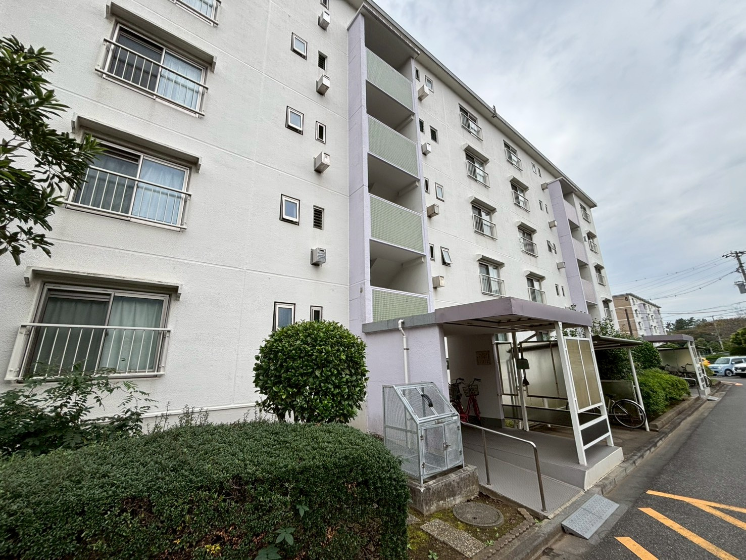 高洲三丁目住宅　7号棟の外観