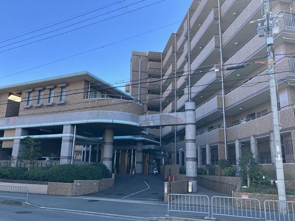 クレステージ桃山の外観