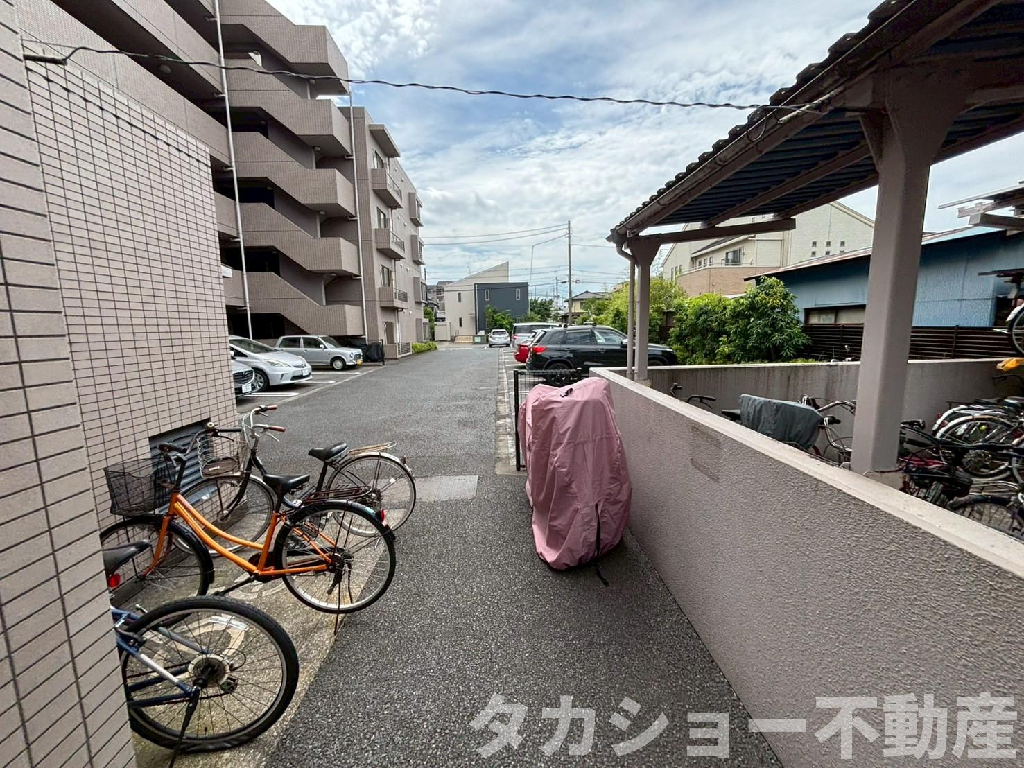 グリーンコーポ蘇我の駐車場