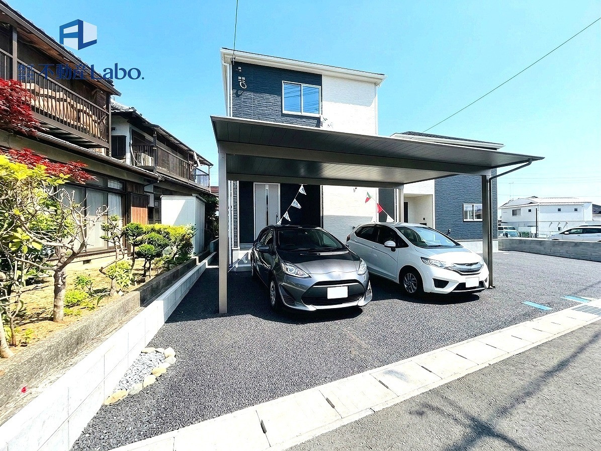クレイドルガーデン　富士宮市北町第2　全2棟のキッチン|＜キッチン＞
毎回の食事はもちろん、バーカウンター的な使い方もできちゃうんです！