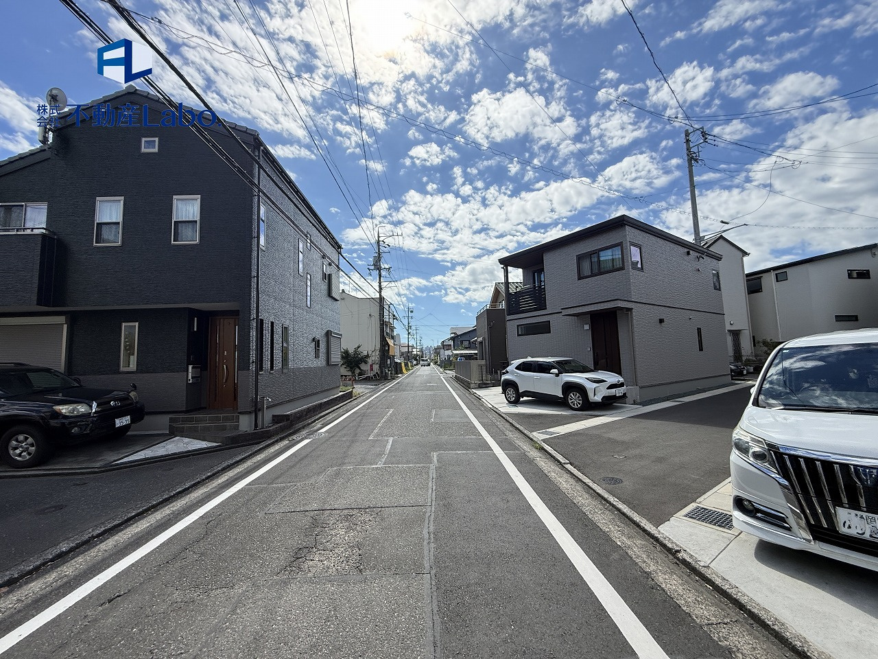 葵区千代田２丁目７期　全7棟の前面道路含む現地写真|新築戸建が立ち並ぶ綺麗な景観です。近隣も徒歩で商業施設多数♪