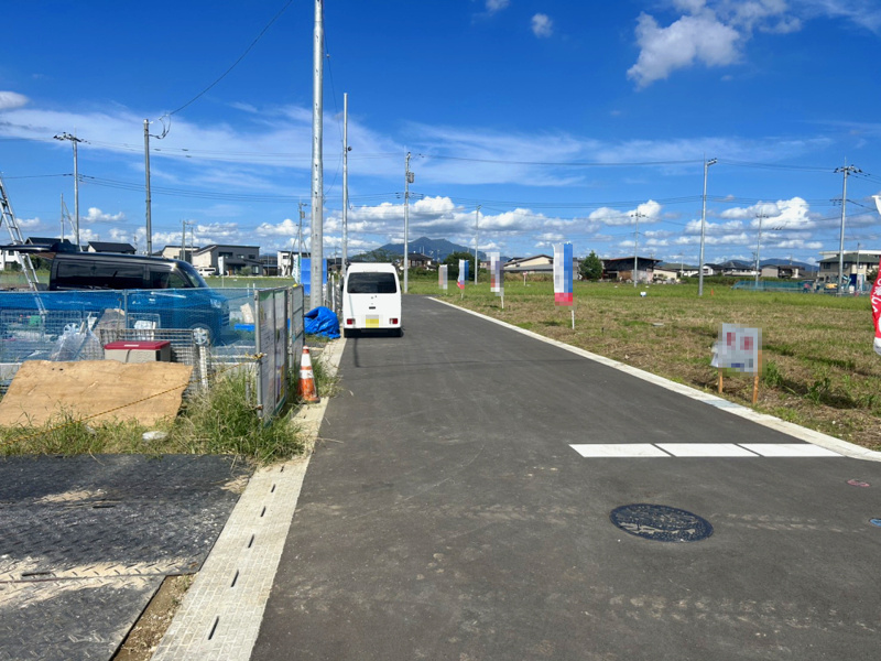 下妻市宗道（全4区画）　前面道路を含む現地写真
