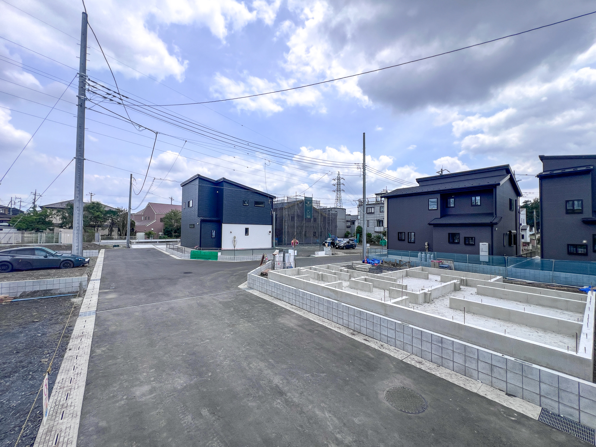 宇都宮市滝の原３丁目　新築住宅全１０棟の前面道路含む現地写真|閑静な住宅地で子育て家族にピッタリ。毎日のお散歩も快適な緑に恵まれたエリアで、自然に包まれた穏やかな暮らしを実現するための、ゆとりある住環境が整っています。