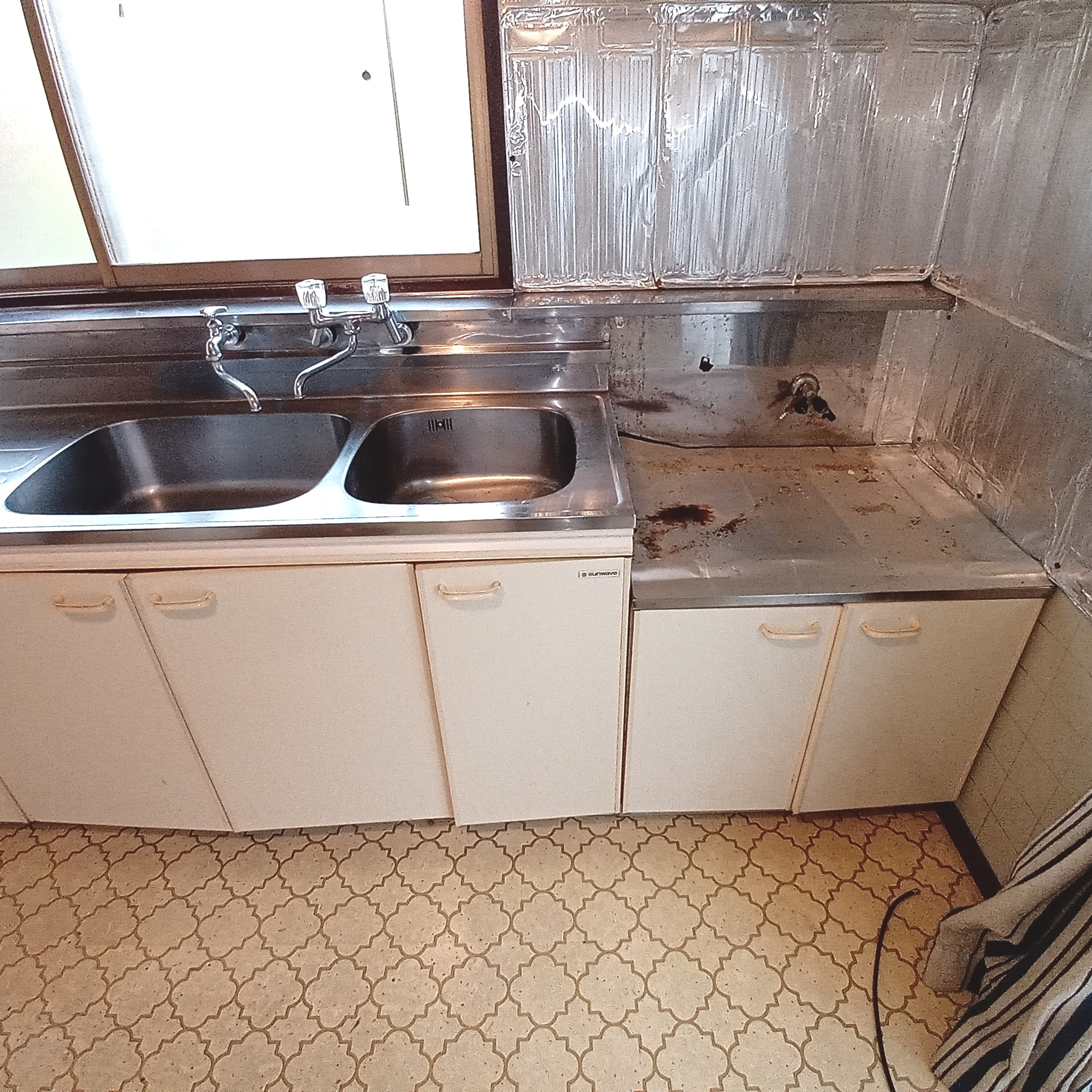 室蘭市白鳥台4丁目40₋6　中古住宅のキッチン