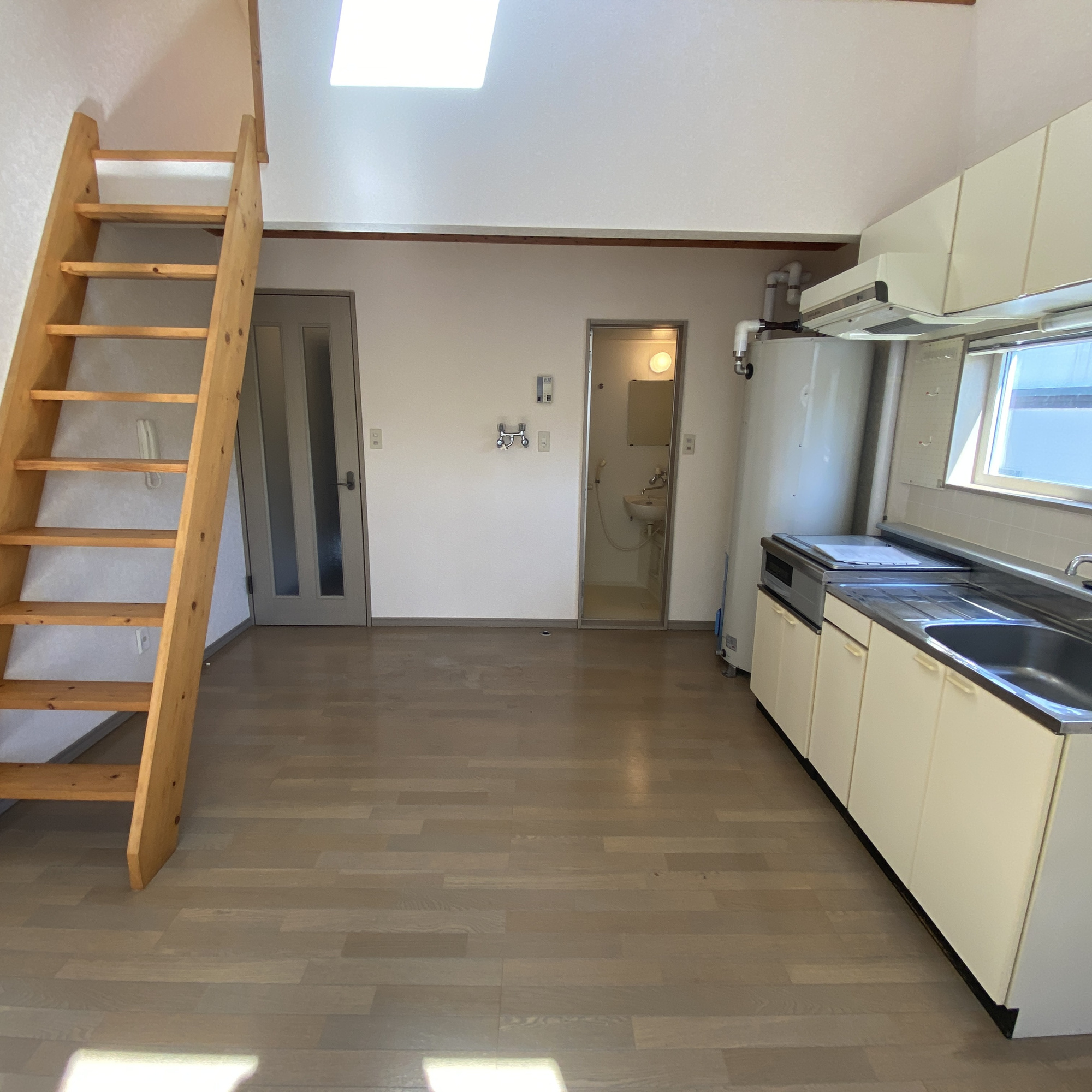 室蘭市高砂町4丁目34-3　ハイツT　の居間・リビング|2階
