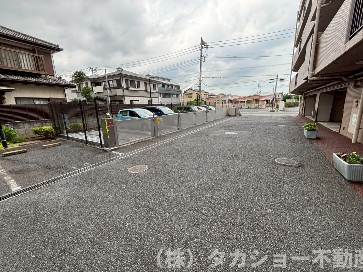 グリーンビレッジ浜野の駐車場