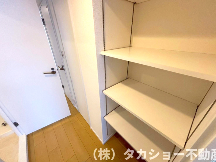モアクレスト千葉　A棟の収納