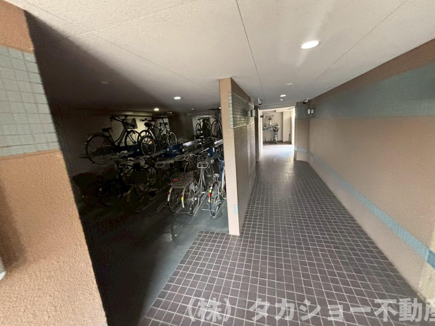 モアクレスト千葉　A棟の駐輪場