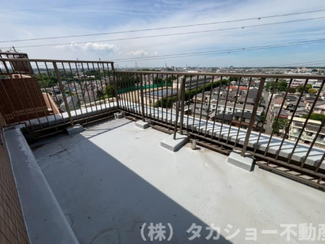 モアクレスト千葉　A棟のバルコニー|広々ルーフバルコニーが付いております!!