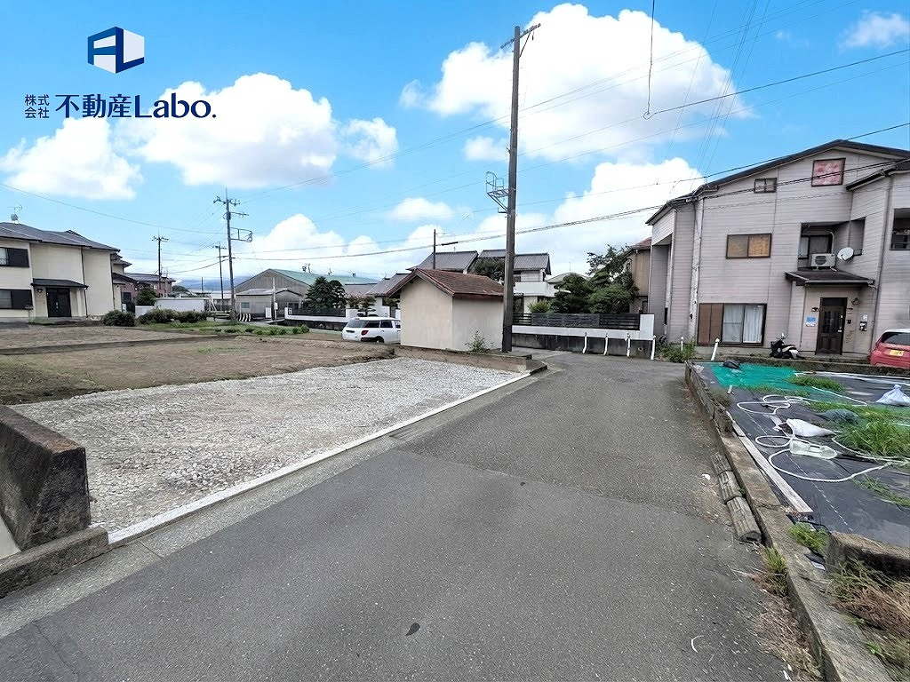 ハートフルタウン　富士市宮島924番　全1棟　の前面道路含む現地写真|陽当たりや敷地の広さなどもあわせてご案内可能です♪
お気軽にお問い合わせください♪