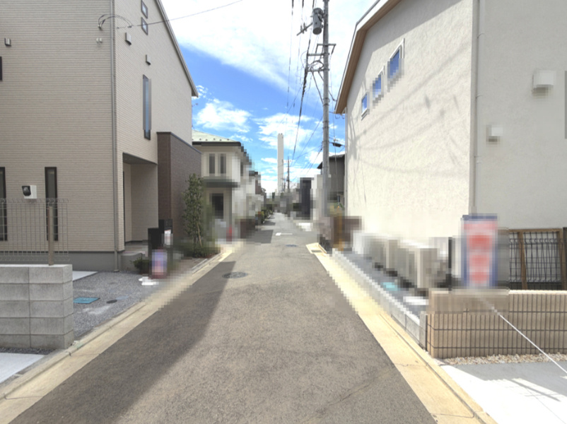 前面道路含む現地写真です