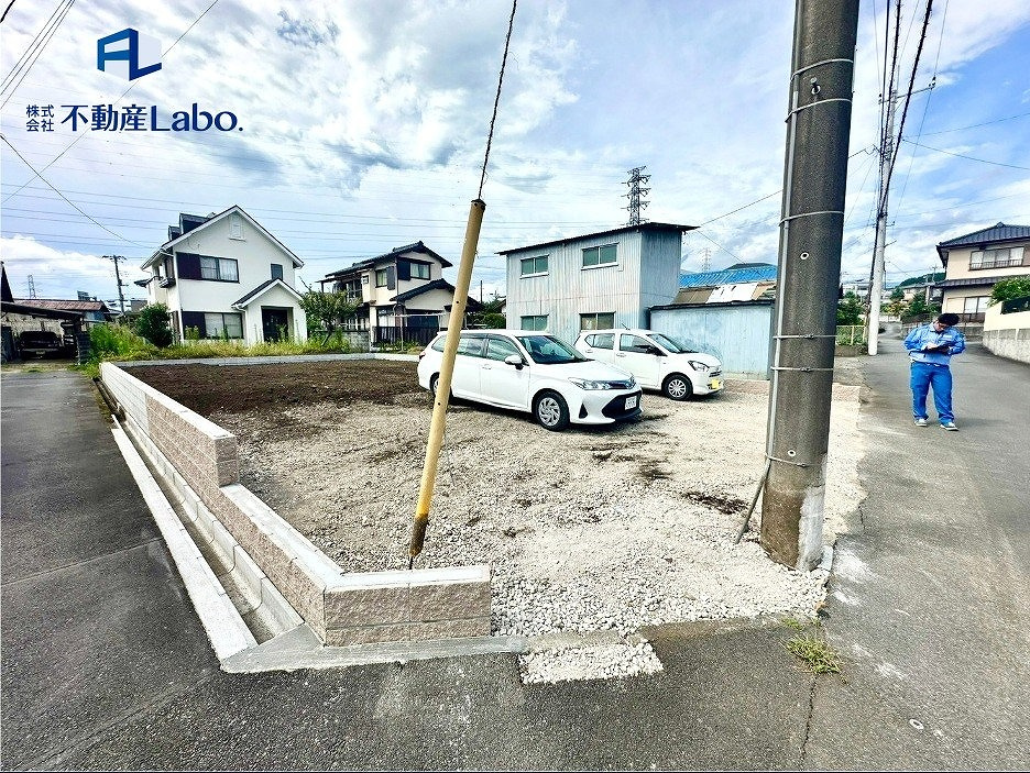 ブルーミングガーデン　富士市三ツ沢　全１棟の前面道路含む現地写真