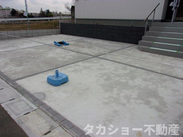 市原市辰巳台西　新築戸建の駐車場|カースペースがあります