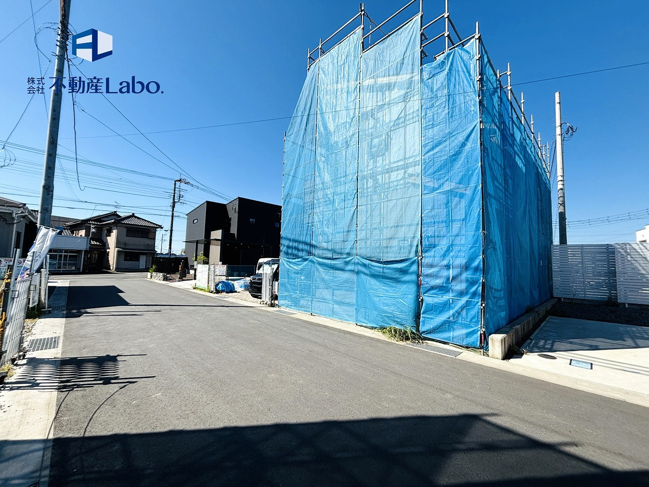 リナージュ　富士市中里第1期　‐全8区画‐の前面道路含む現地写真|各部屋収納があり物の整理に困りません！
