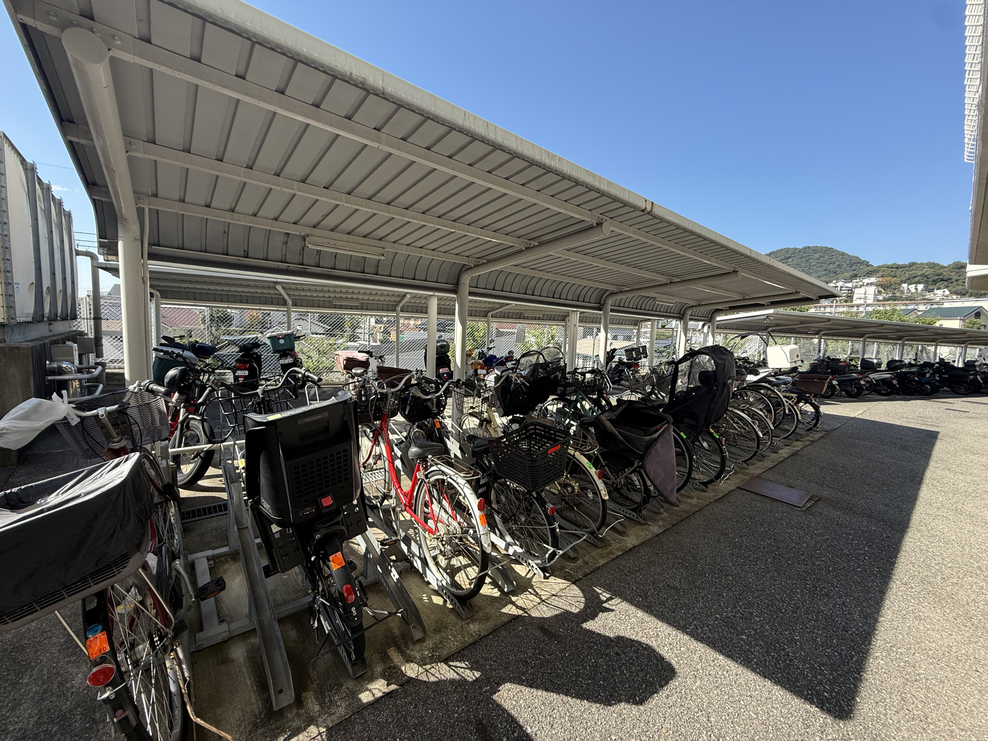 シャルム甲陽園の駐輪場