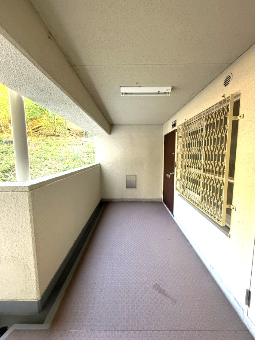 シャルム甲陽園のバルコニー