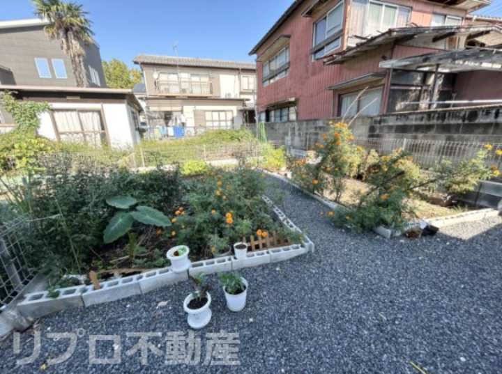 野田市清水中古戸建の庭|自慢のお庭は家庭菜園・ガーデニングをお楽しみいただけます！