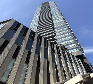 THE YOKOHAMA FRONT TOWERの外観